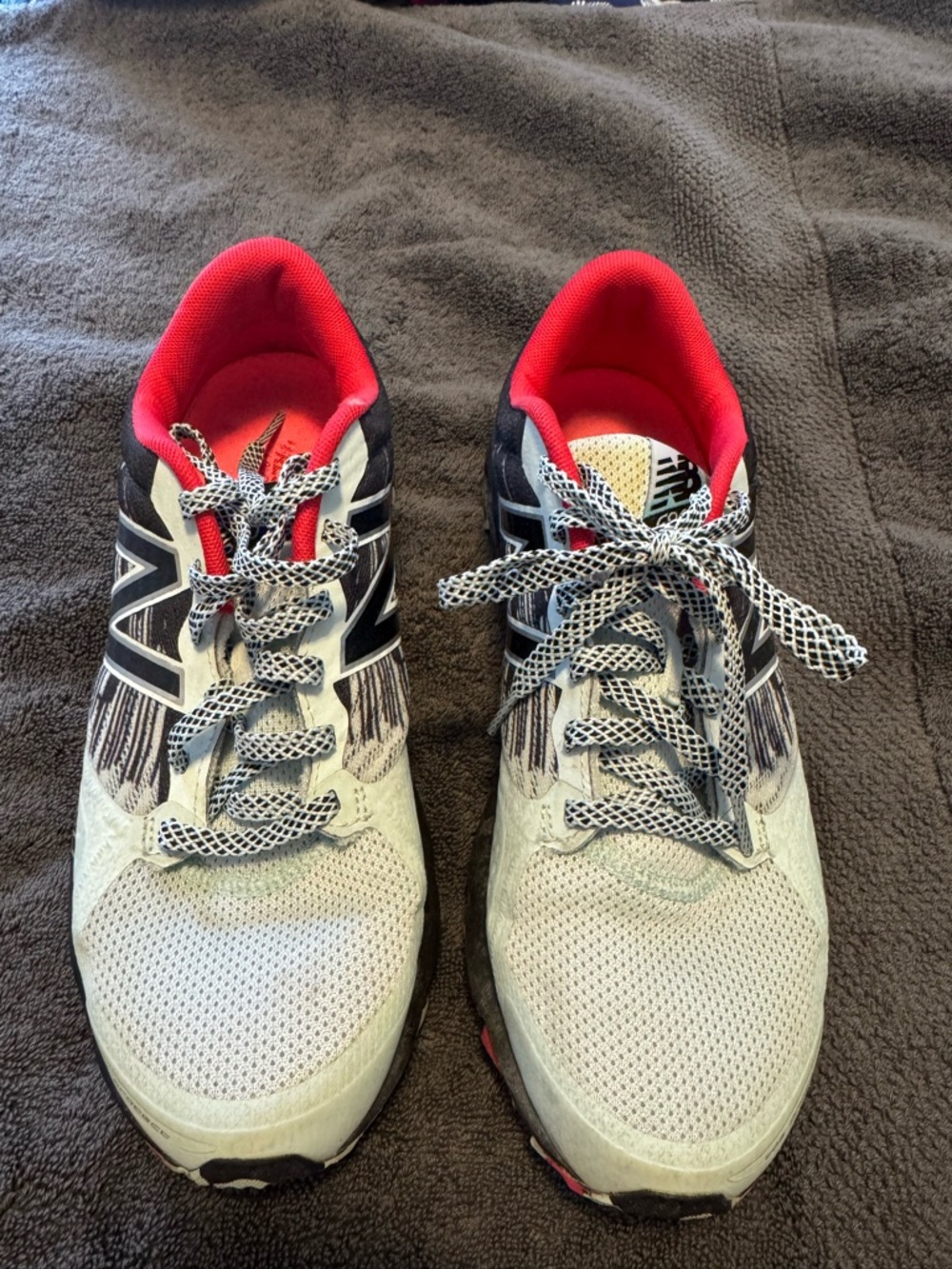 New Balance Women's mint green and Red Running Shoes